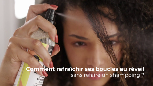 Comment rafraîchir ses boucles au réveil sans refaire un shampoing ?